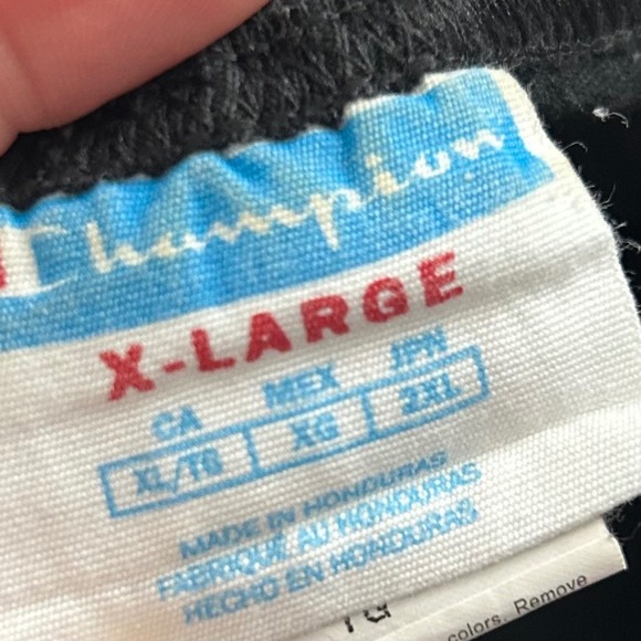 Champion Mens T Shirt Black Red Logo Short Sleeve Crew Neck vintage XL - Picture 3 of 8